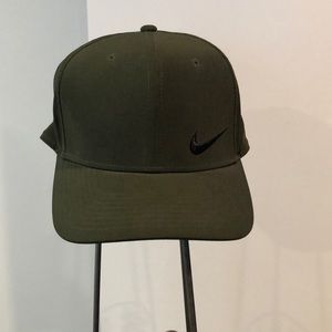 Nike adjustable hat